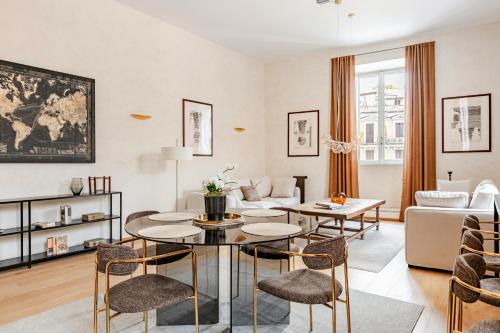 Unique Piazza Navona 2 Bedrooms and Home Cinema