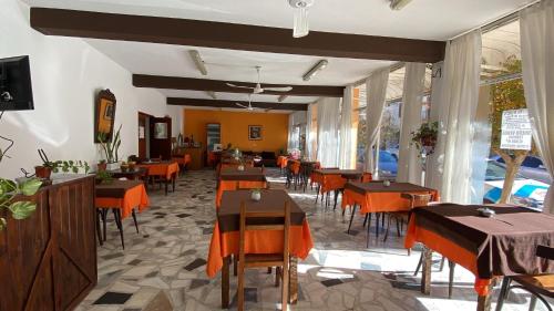 Restaurace v ubytování Hotel Ferrari