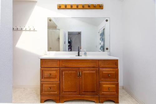 a bathroom with a sink and a mirror at Peak View | White Pass, Mt Rainier in Packwood