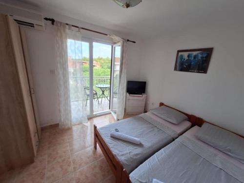 Apartments Villa esto - Classic One Bedroom Apartment with Balcony 3