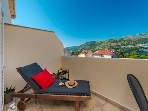 Apartments Meri & Karla - Two Bedroom Apartment with Balcony and Bridge View