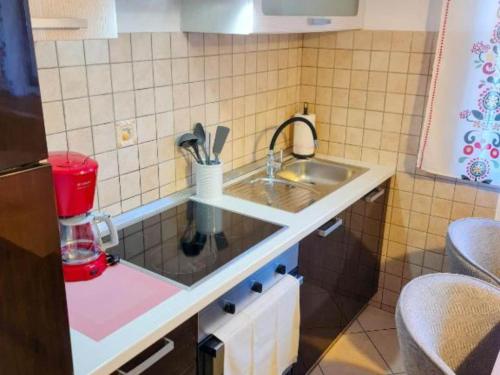 Η κουζίνα ή μικρή κουζίνα στο Shadow of Nehaj - Two Bedroom Apartment with Mountin View