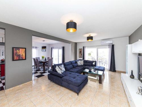 Exquisite Spacious Villa Bufaline with Pool and Gym - Eight Bedroom Villa with Pool and Gym