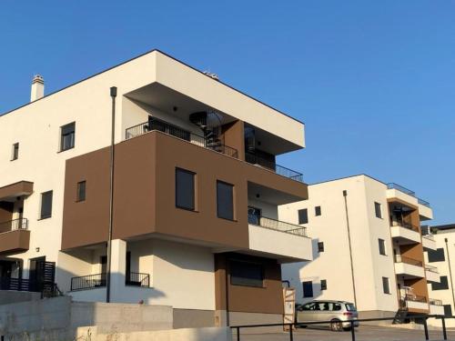 One Bedroom Apartment with Balcony and City View