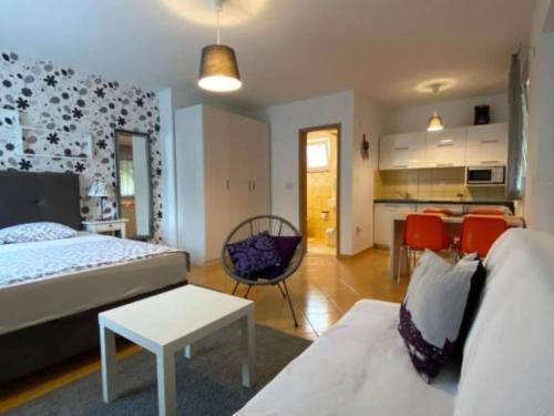 Apartments Lara Rab - Studio Apartment with Balcony