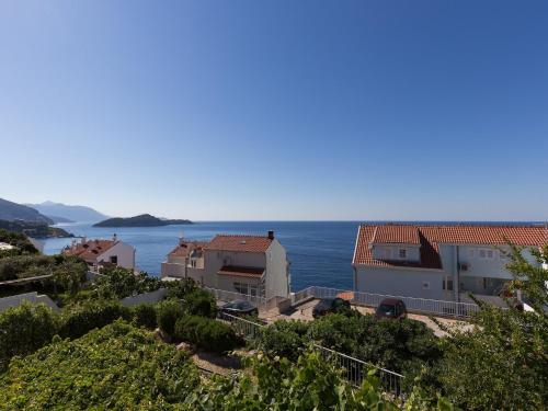 One Bedroom Apartment with Loggia and Sea View