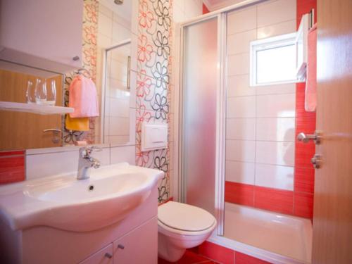 Gallery image of Apartments Zora - Comfort One Bedrom Apartment with Balcony A3 in Lopar