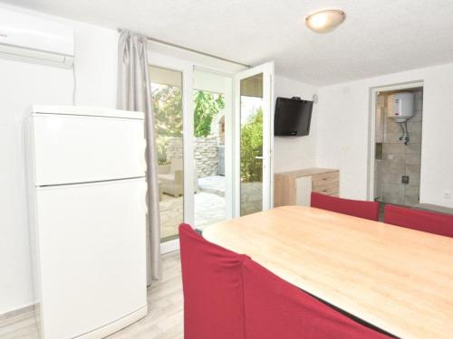 Gallery image of Apartments Robi & Kristina - One Bedroom Apartment with Sea View A1 in Benkovac