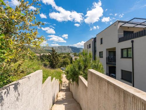Apartment Marcus Mai - Two Bedroom Apartment with Balcony