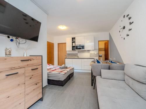 Φωτογραφία από το άλμπουμ του Apartments Robi & Kristina - Studio Apartment with Terrace S2 σε Benkovac