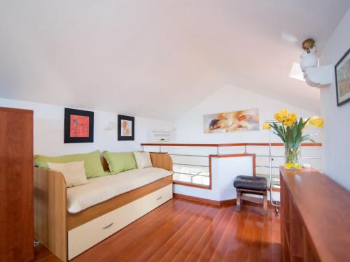 Apartments Vrandecic - One Bedroom Apartment with Gallery Room and Garden Terrace