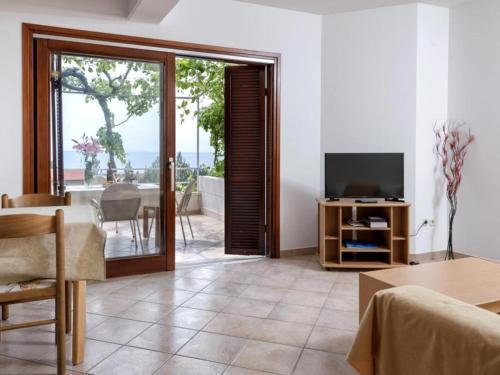 Dolac Green Side Apartments - Two Bedroom Apartment 1