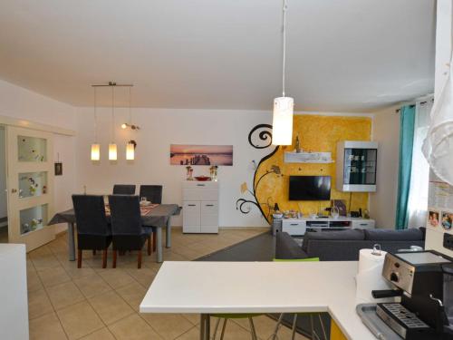 Radovani Peaceful and Serene Apartment with Terrace - Two Bedroom Apartment with Terrace