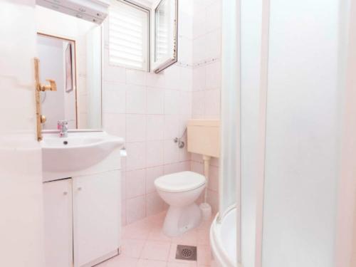 Three Bedroom Apartment with Terrace and Sea View