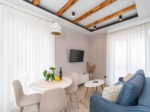 One bedroom apartment with balcony