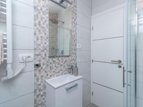 Apartment Villa Daniela - Three Bedroom Apartment with Terrace