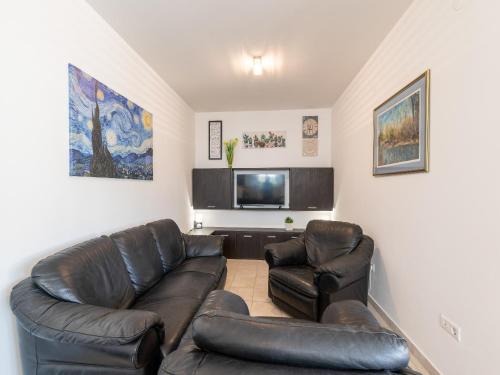 Holiday Home Lea - Three Bedroom Holiday Home with Terrace and Sea View