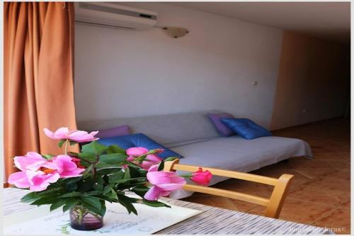 Apartments Juras - Studio Apartment with Sea View Mia