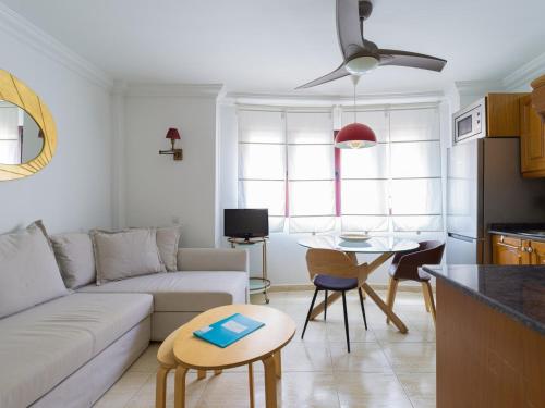 Apartment in Las Palmas near Playa de Las Canteras