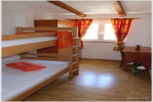 Apartments Juras - Two Bedroom Apartment with Sea View David