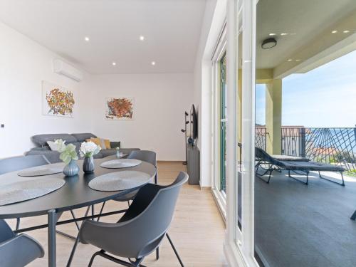 Luxury Deluxe with 2 room apartment