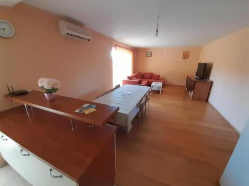 Four Bedroom Villa Anita with Terrace