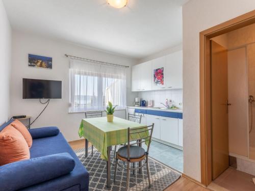 Charming Trogir Apartments with Balcony - Comfort One Bedroom Apartment