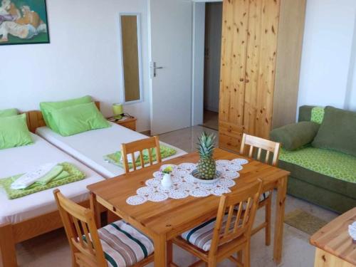 Apartments Julia - Studio Apartment Julia 5