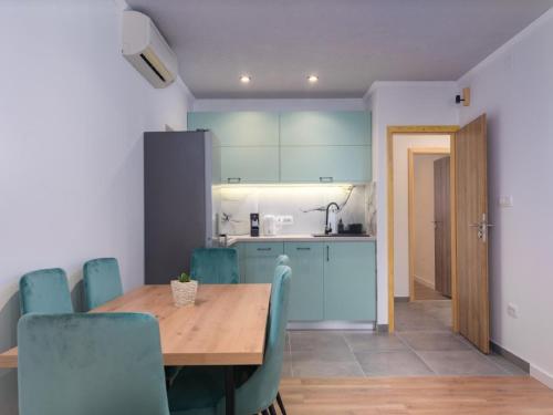 Apartments Vujina - One Bedroom apartment and Balcony