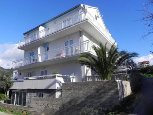 Apartments Trogrli - Comfort One-Bedroom Apartment with Balcony and Sea View