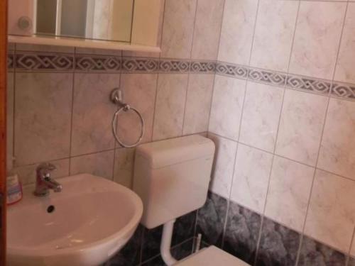 Apartments Trogrli - Comfort One-Bedroom Apartment with Balcony and Sea View