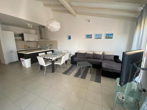 Panoramic Seaview Apartment Silver - Two Bedroom Apartment