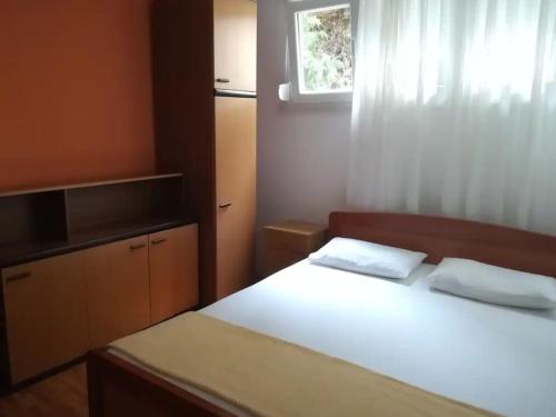 Friendly Well Located Family Apartment - Two bedroom apartment