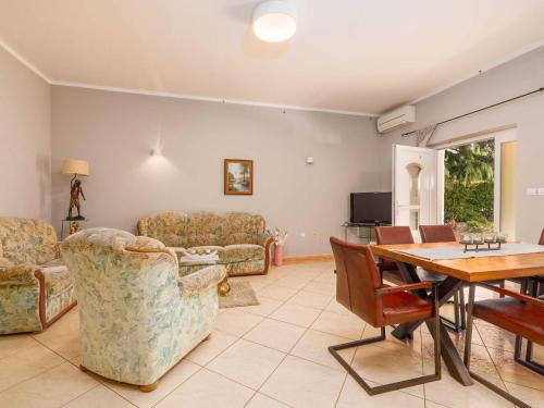 Wonderful Krk Island Stay Shared Pool, Grill Patio, and Nearby Beaches - Two Bedroom Apartment