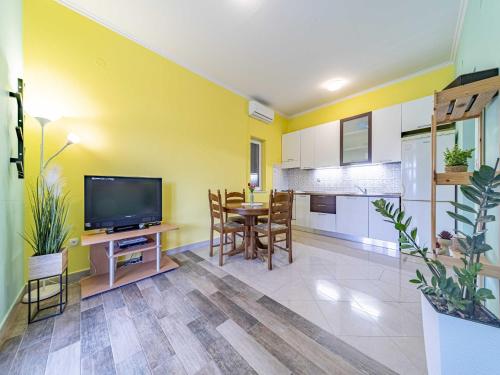 Apartment Three Bedroom apartment 5