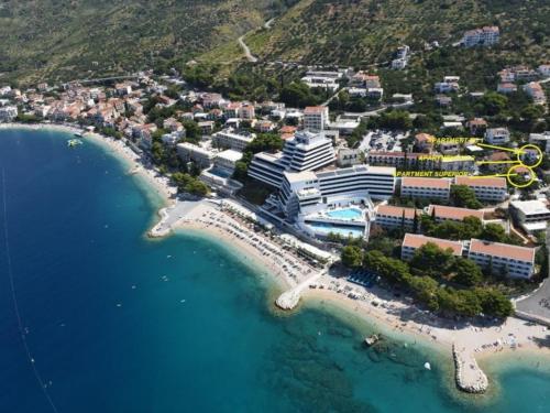 Apartments Ro i - Classic Two Bedroom Apartment with Balcony and Sea View