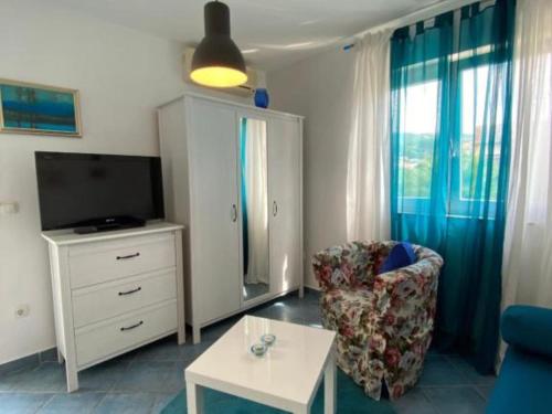 Apartments Lara Rab - One Bedroom Apartment with Balcony