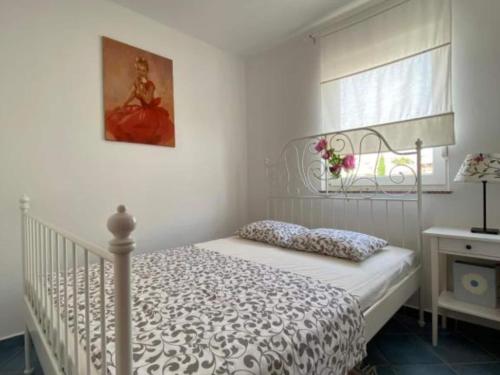 Apartments Lara Rab - One Bedroom Apartment with Balcony