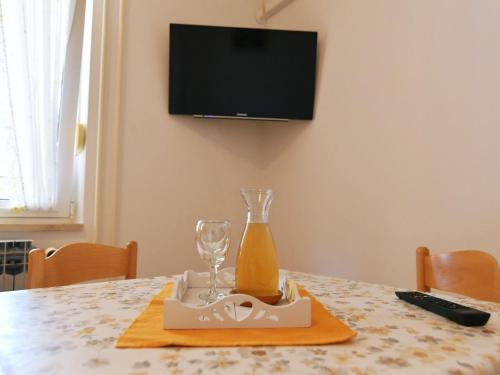 Scenic Retreat Rooms and Family Apartments - One Bedroom Apartment with Terrace