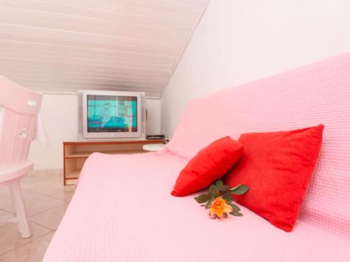 Apartments Lili Two Bedroom Apartment Sea View 3