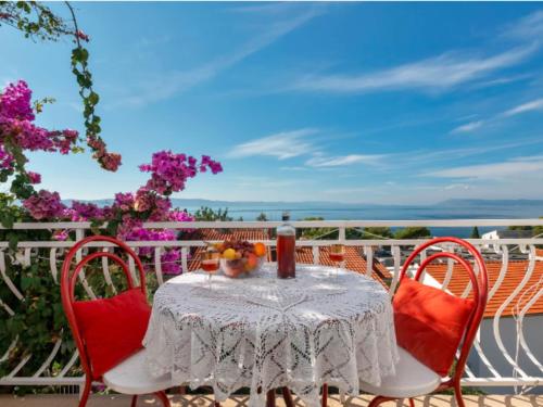 Apartments Lili Two Bedroom Apartment Sea View 3