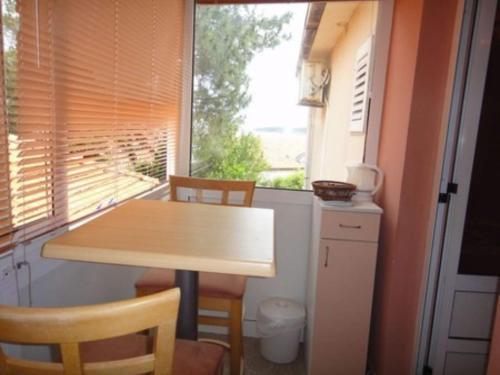 Seafront Apartments Pretner - Studio Apartment with Balcony and Sea View