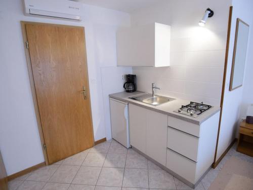 Apartments Alba - Studio apartment Jasmine