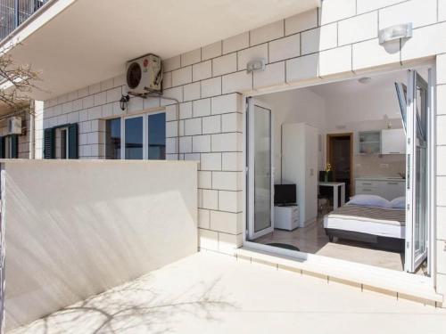 Superior Studio Apartment with Terrace and Sea View First Floor