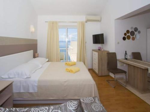 Sea View Apartments Lendic Podgora - Classic Studio Apartment with Terrace and Sea View