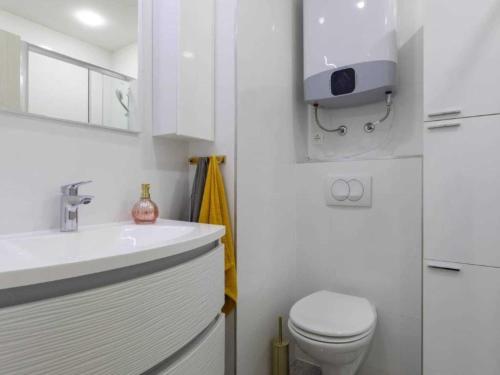 Kastel Stari Sunny Downtown Apartment with Terrace - One Bedroom Apartment with Terrace