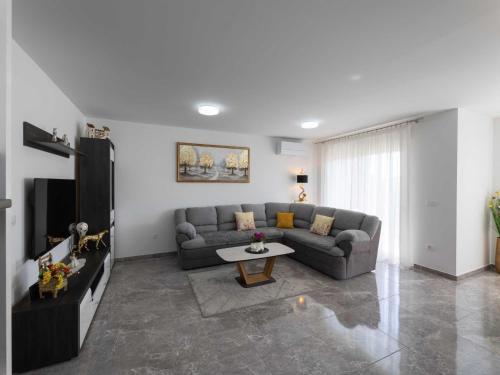 Kastel Stari Sunny Downtown Apartment with Terrace - One Bedroom Apartment with Terrace