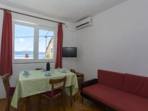 Two Bedroom Apartment with Terrace