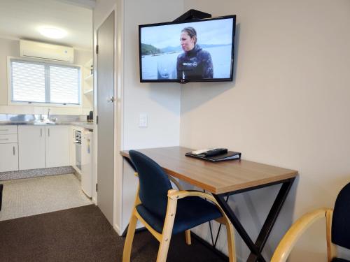Kuchyň nebo kuchyňský kout v ubytování Continental Motel