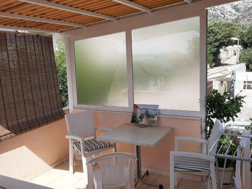 Seafront Apartments Pretner - Studio Apartment with Terrace